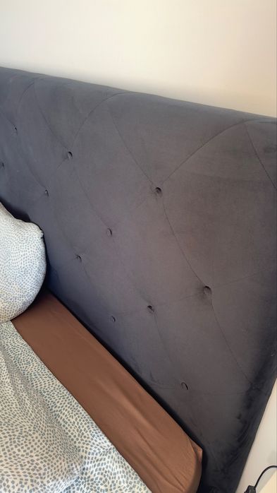 Cama Almofadada Preta