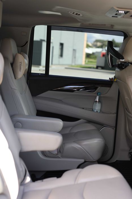 Cadillac Escalade ESV Luxury AWD 2015