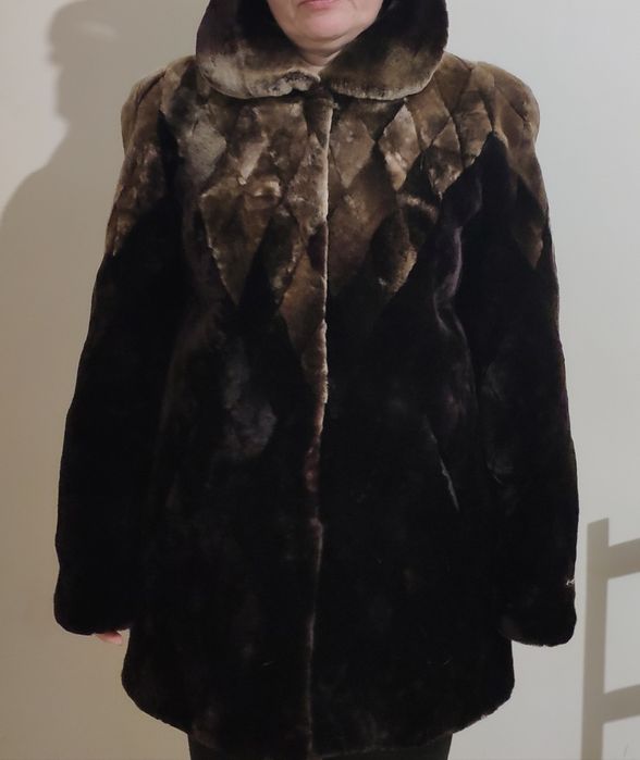Шуба натуральная. Мутон. Цегейка