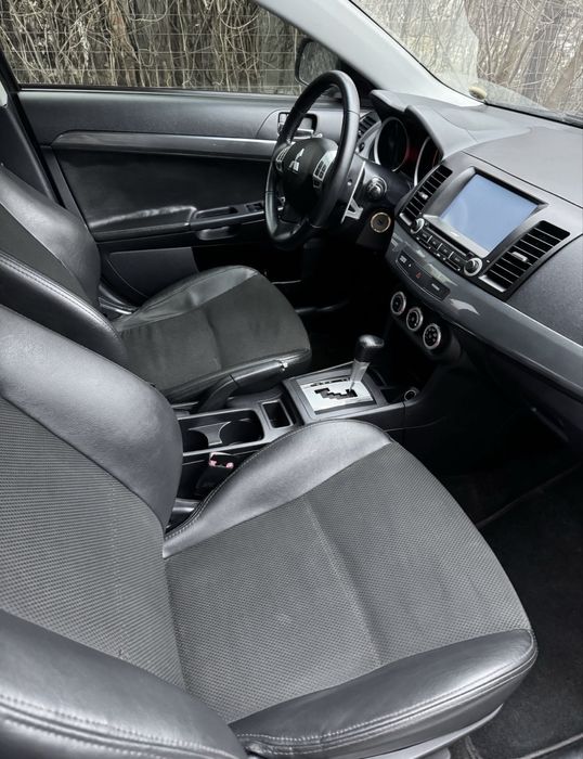 Mitsubishi Lancer 10