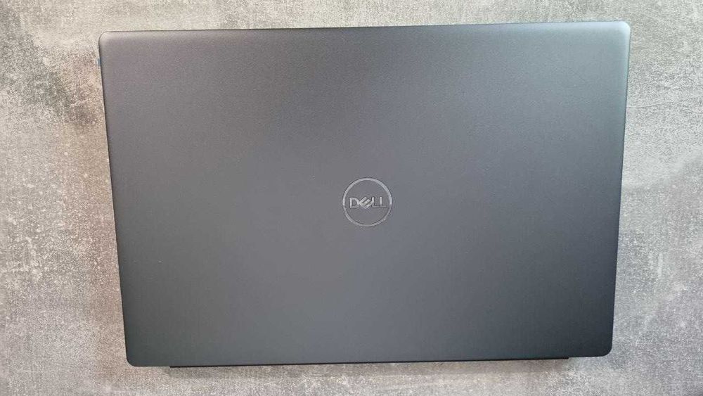 Ігровий Dell VOSTRO 7500 I7-9750H DDR4-16 SSDm2-512gb RTX 1650-4GB