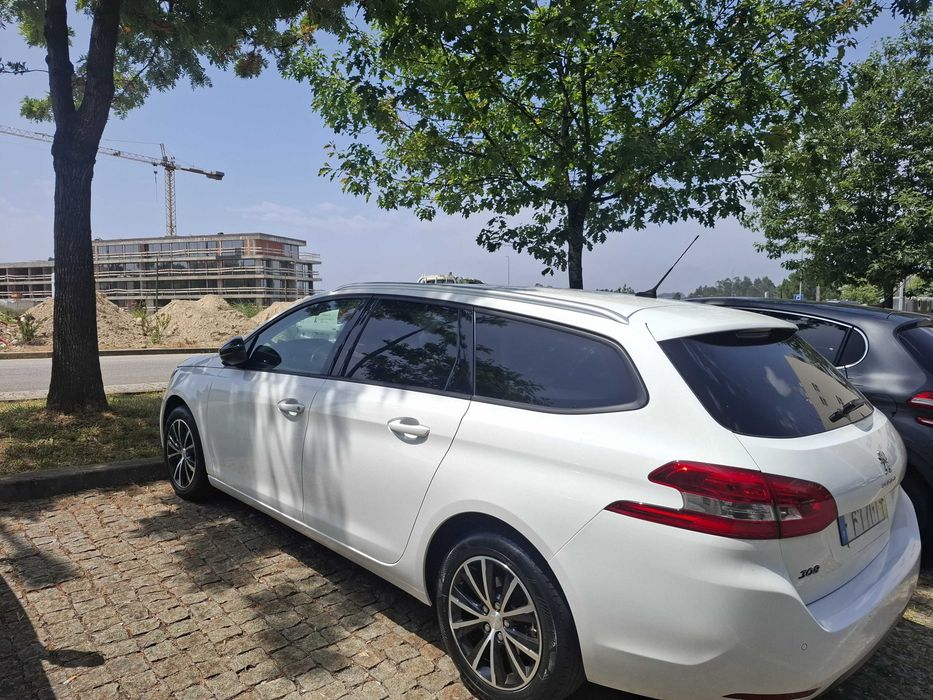 Vendo Peugeot 308 SW, versão Style, com motor BlueHDi Diesel 130 cv. — photo 2