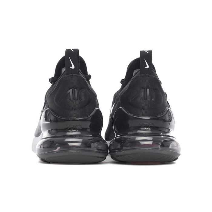 Buty męskie sportowe Nike Air Max 270 AH8050 002 r. 40