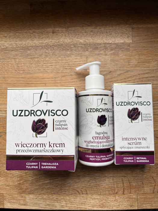 Zestaw kosmetyków Uzrovisco czarny tulipan