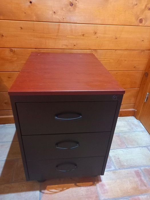 Secretária marca LEVIRA & Modulo 3 gavetas