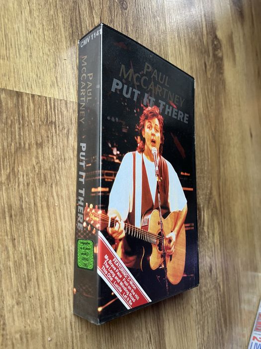 Paul McCartney Put it there VHS