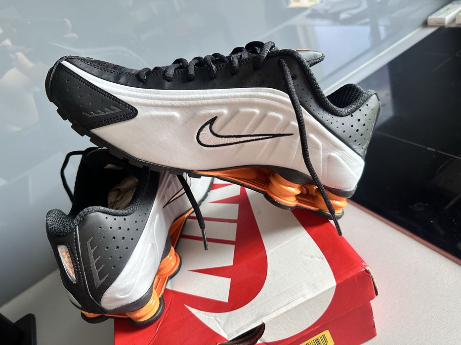 Buty Nike shox R4 44