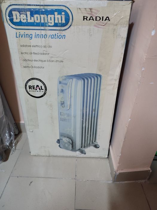 Обогрівач оливний (масляний) Delonghi.