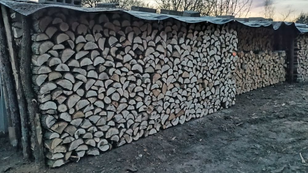 Drewno opałowe łupane - różne gatunki