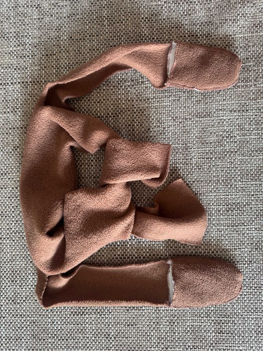 Polarowy szalik wraz z rękawiczkami 2 w 1  (12m+) - stan bardzo dobry