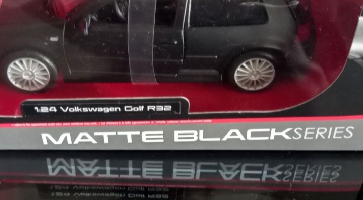 Golf R32 escala 1:24