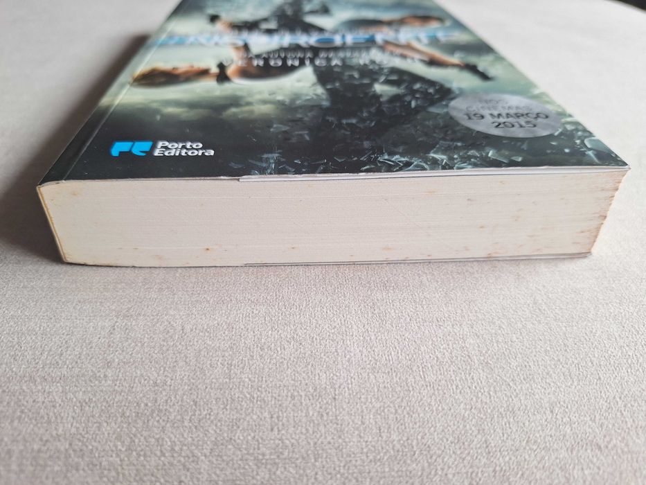 Livro “Insurgente” - Veronica Roth