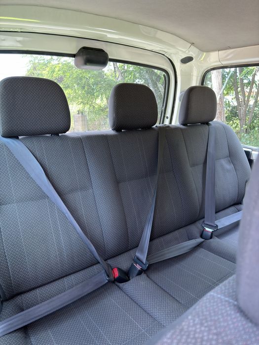 Toyota HiAce 2.5 D-4D  9Lugares  — 2007 — 92.000 km