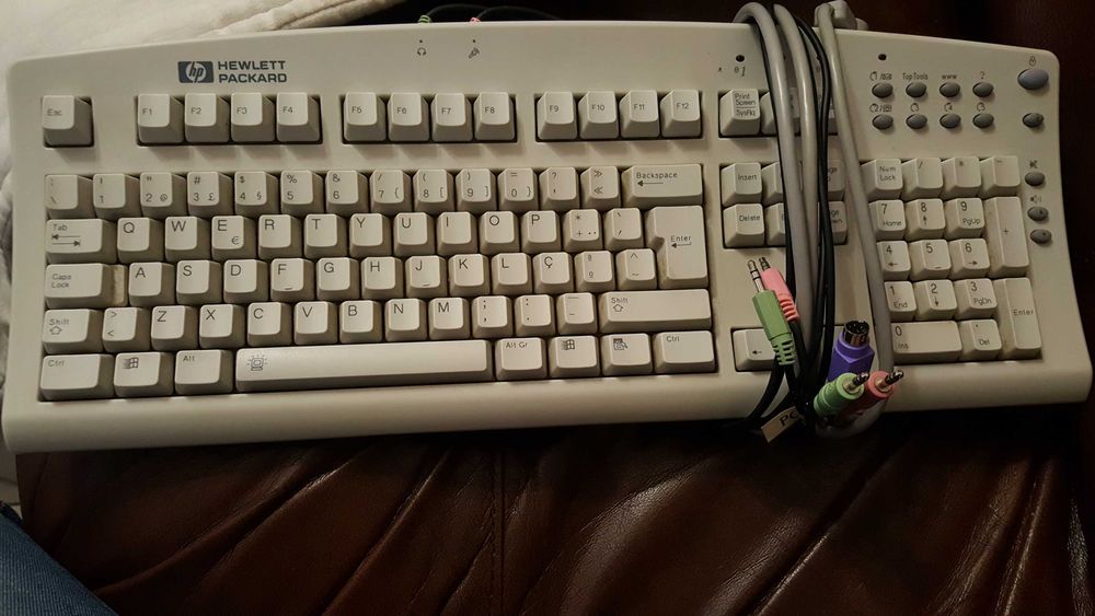 Teclados: BTC, Compaq, HP, Key Tronic, Logitech, Microsoft, NEC, NMB