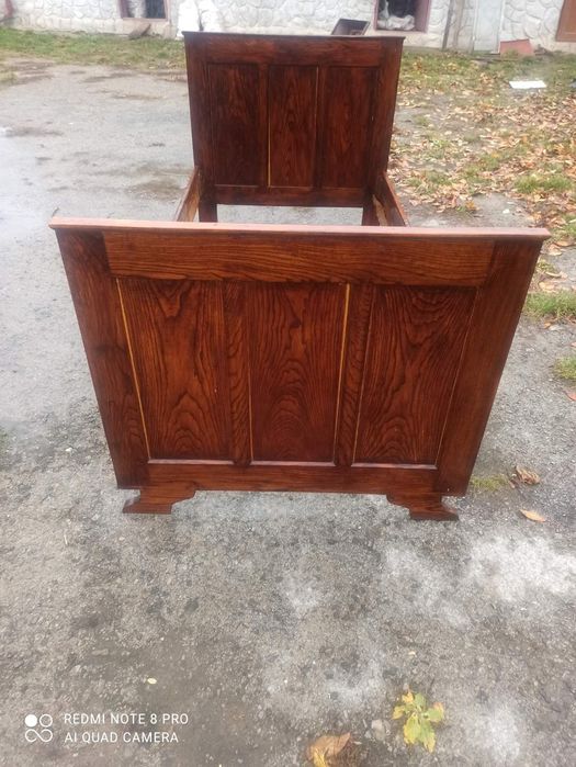 Продам дерев'яні ліжка.     ясень (є темного і світлого кольору)