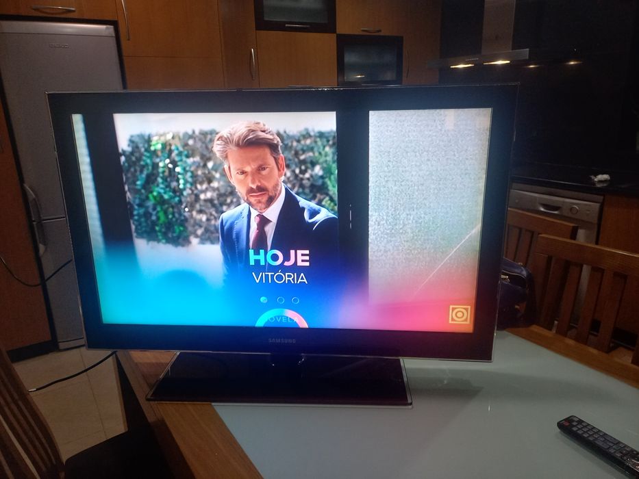 Televisor da marca Samsung ecrã  40 polegadas