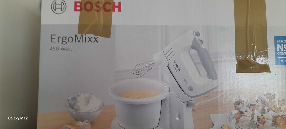 Vendo geladeira forno semi novo e maquina de lavar ropa todo semi novo