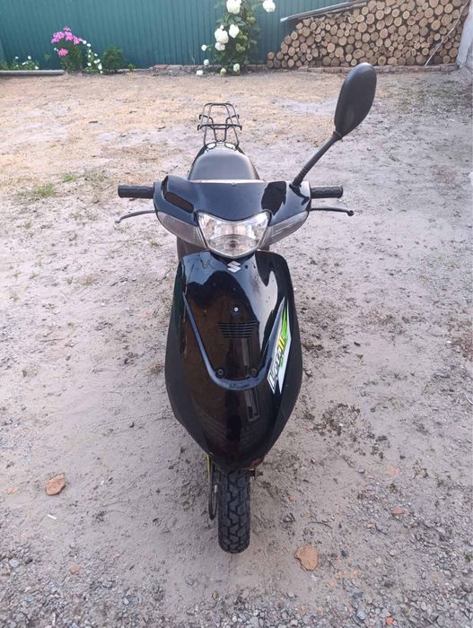 Скутер  Suzuki lets 2