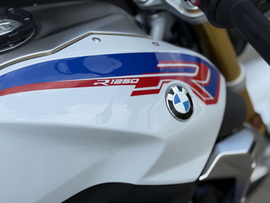 2021 BMW R1250R HP