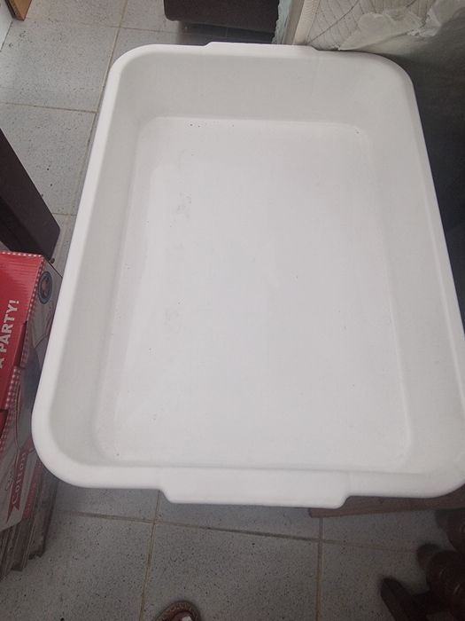Caixas brancas de plástico