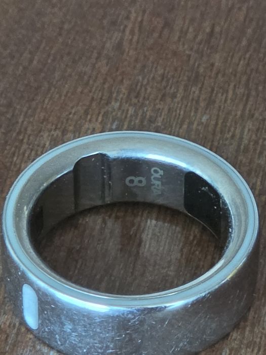 Oura ring 4 tamanho 8