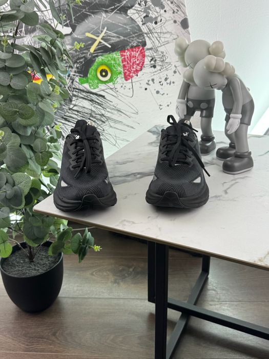 Кросівки Hoka Clifton 9 Gore Tex 38 розмір Е13294