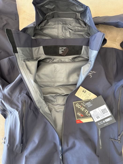 Куртка-дощовик чоловіча ARCTERYX Beta AR Jacket M