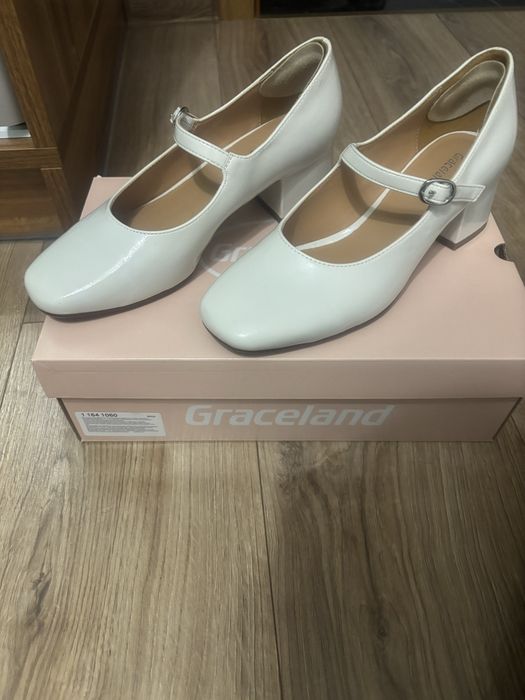 Buty wesele komunia