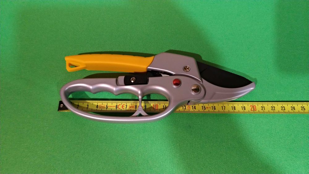 Секатор с храповым механизмом Garden: 328 грн. - Садовий інвентар ...