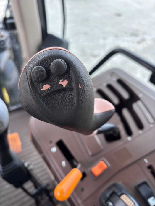 John Deere 6820 з фронтальним навантажувачемTrima