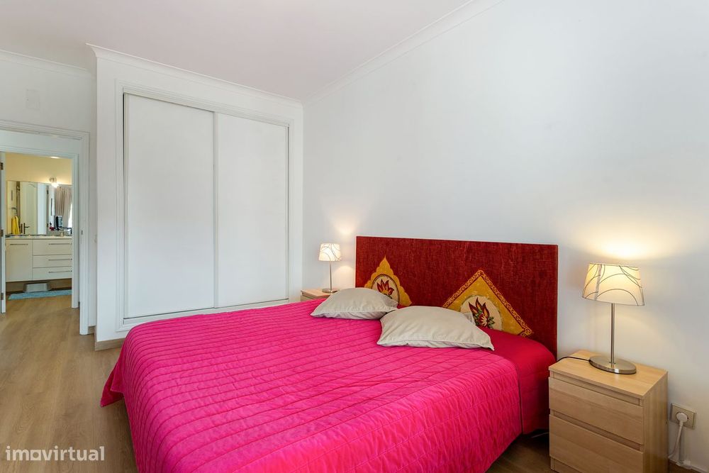 Apartamento T1+1 a pé da praia da Galé