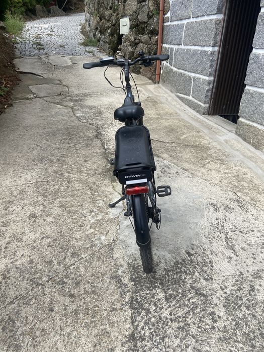 E-bike b.twin cinza