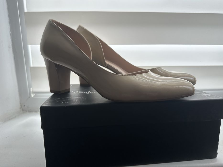 Туфлі лакова шкіра