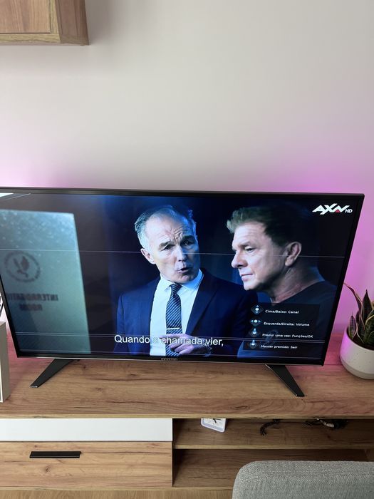 TV Infiniton 43" Smart TV (Model INTV-43SU1280) – Para Peças / Com Avaria