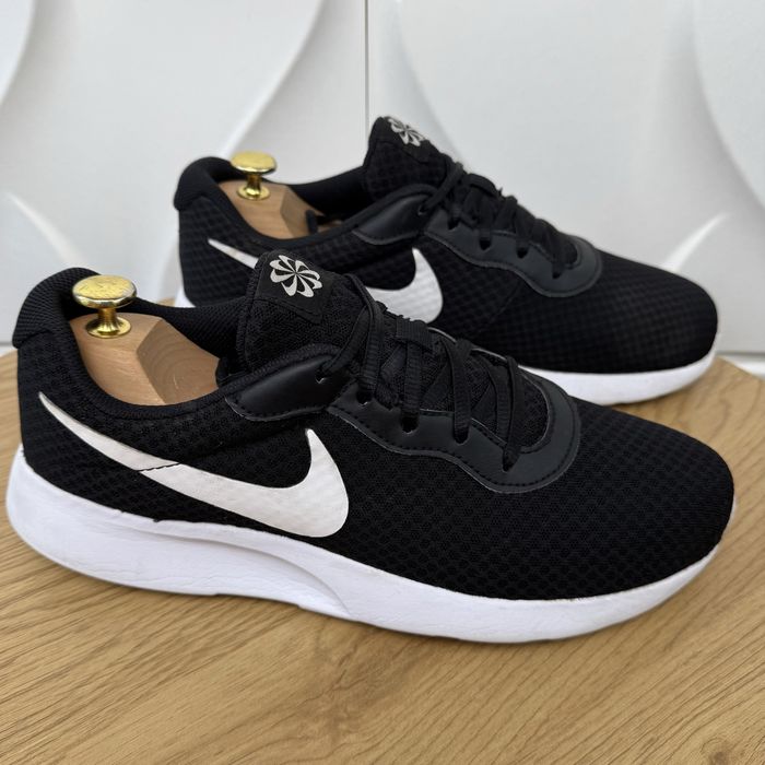 Оригінальні кросівки Nike