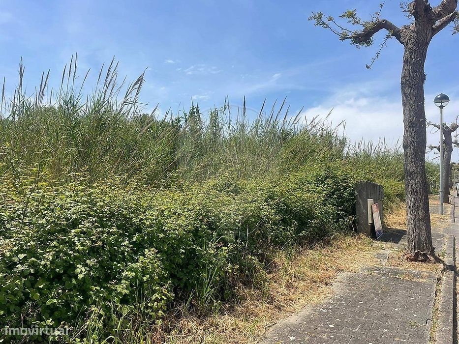 Terreno  para venda — Miragaia E Marteleira, Lisboa