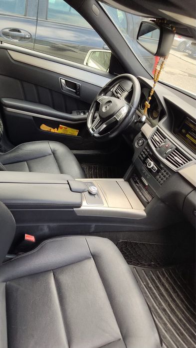 Mercedes-Benz E 250 — fotografia 11