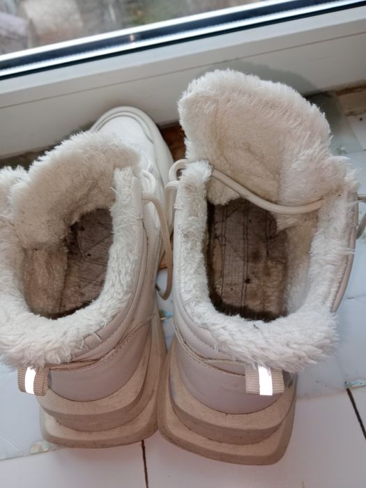 Зимние кроссовки женские еко-кожа 39-40 р