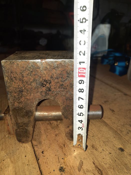 Ucho wywrotu z zawleczką bardzo nasywne