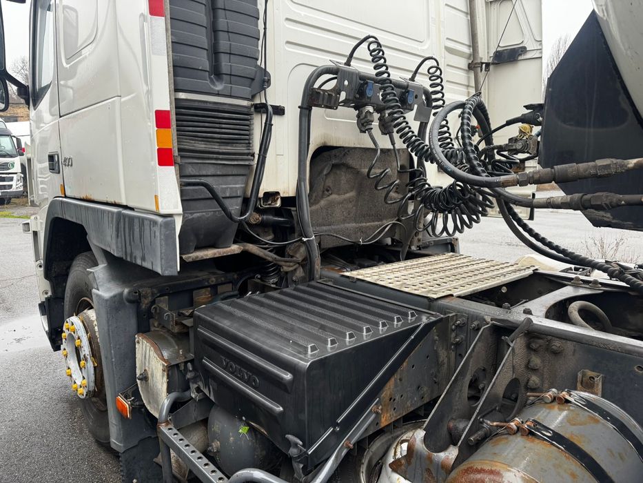 Продам тягач безновоз/ газовоз Volvo FM400 ADR