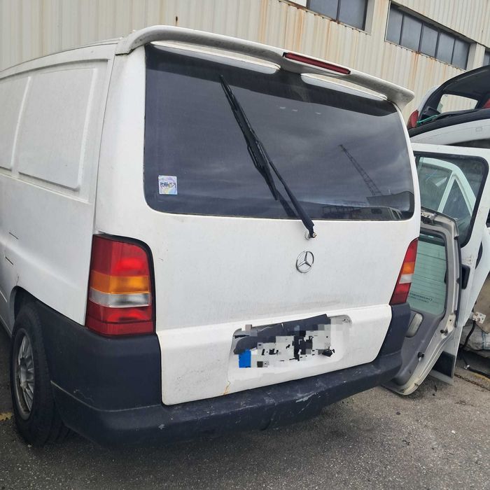 Mercedes para peças