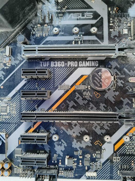 Motherboard c/ CPU ASUS TUF B360-PRO GAMING c/ CPU Intel I5 9400F HEXA