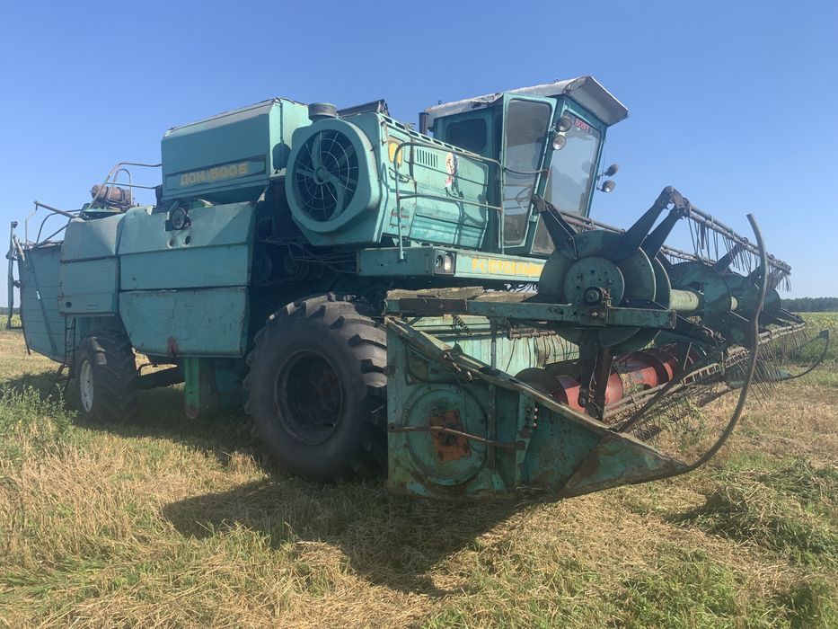 Комбайн Дон 1500Б