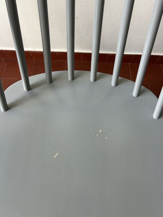 Cadeiras de sala de jantar cinzentas