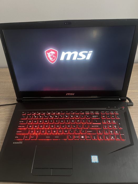 Laptop dla gracza MSI Leopard 8re