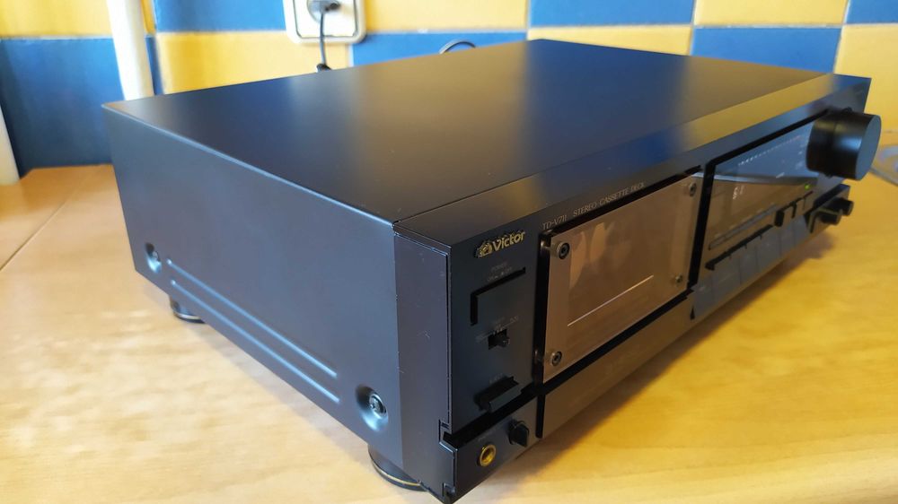 Victor TD-V711 3-HEAD, Direct drive Quartz. Кассетная дека.