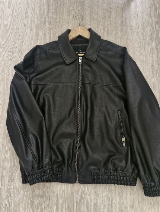 Шкіряна куртка PULL&BEAR