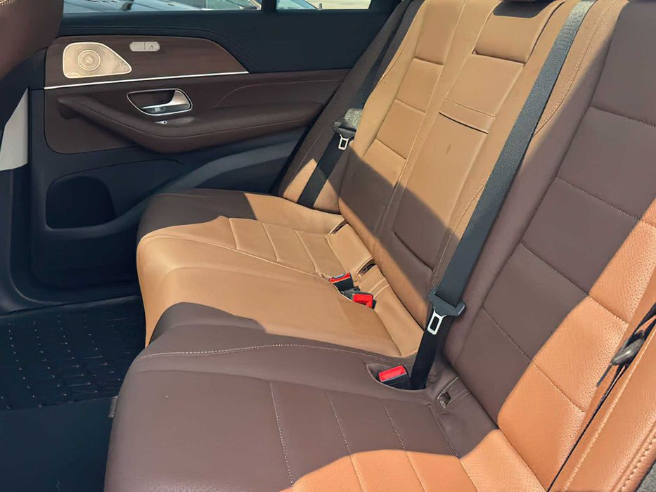 Mercedes-Benz GLE 450e 4MATIC      2025