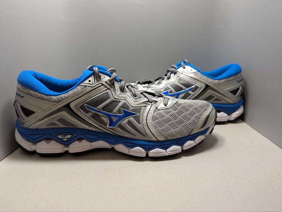 Чоловічі кросівки Mizuno Wave Sky Gray J1GC170226
