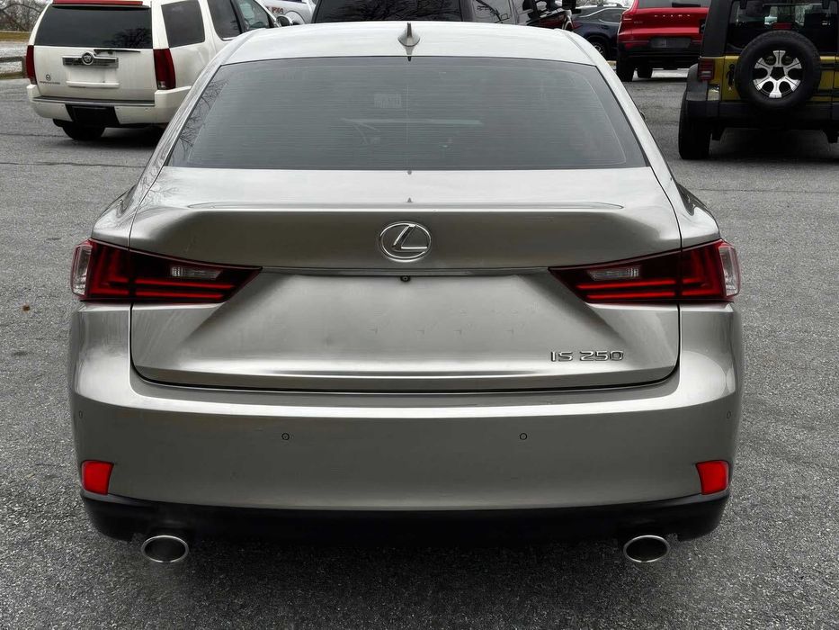 Lexus IS 250      2015